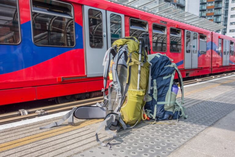 5 Essential Tips for Maintaining Your Travel Bag’s Quality